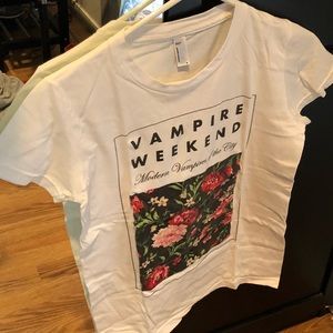 Vampire Weekend band tee.